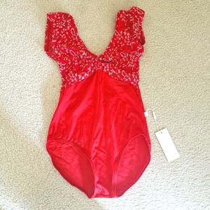 Class In Dancewear Ballet Leotard, Short Sleeves, Red, Size M